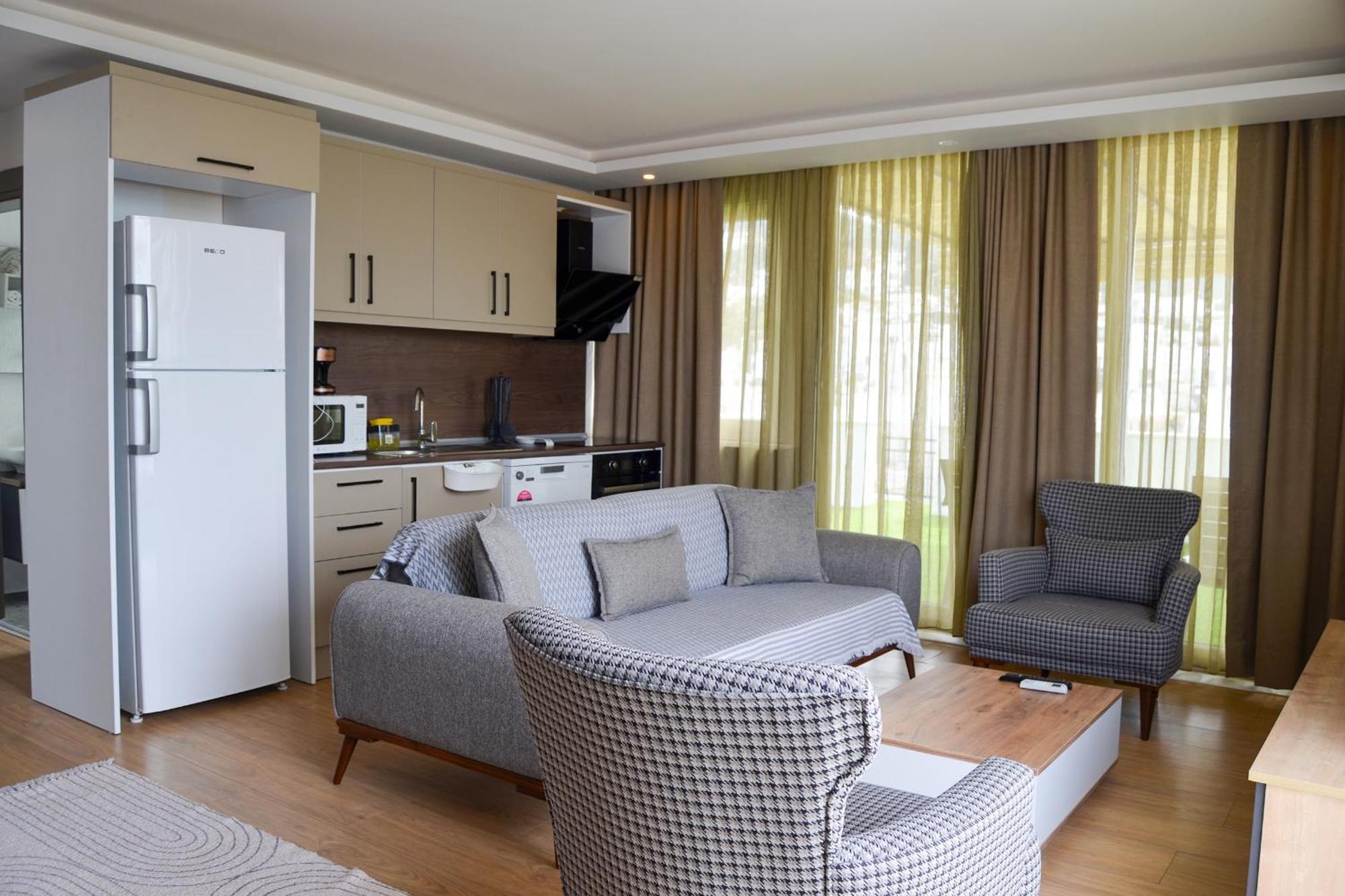 Loca Centre Suites 博德鲁姆 外观 照片